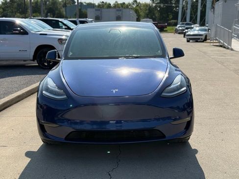 Used 2021 Tesla Model Y Long Range AWD/4WD image 3