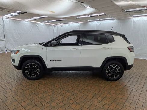 Used 2019 Jeep Compass Trailhawk AWD/4WD image 4