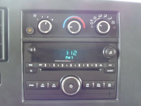 Used 2014 Chevrolet Express 1500 LT w/ LT Preferred Equipment Group image 30