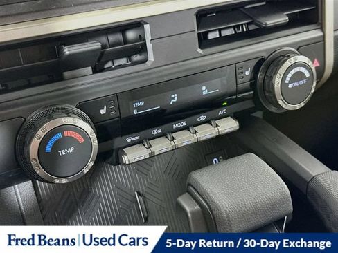 Used 2025 Toyota Tacoma SR5 AWD/4WD image 23