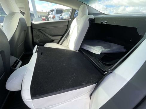Used 2022 Tesla Model 3 Performance AWD/4WD image 27