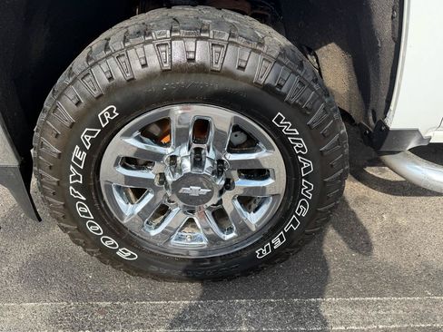 Used 2019 Chevrolet Silverado 2500 W/T w/ WT Convenience Package AWD/4WD image 20