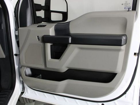 Used 2022 Ford F350 XL w/ Power Equipment Group image 30