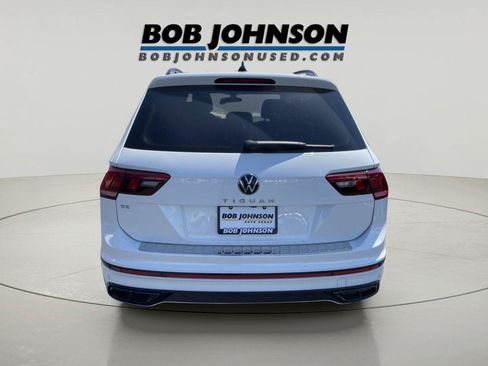 Used 2023 Volkswagen Tiguan SE R-Line FWD image 4