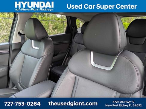 Certified 2024 Hyundai Tucson Limited AWD/4WD image 7