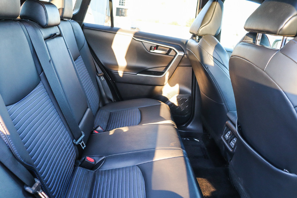 Used 2021 Toyota RAV4 XSE w/ XSE Grade Weather Package AWD/4WD image 19