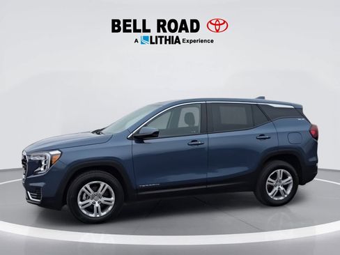 Used 2024 GMC Terrain SLE AWD/4WD image 4