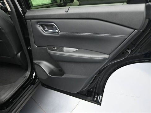 New 2026 Nissan Rogue Platinum w/ Platinum Premium Package image 36