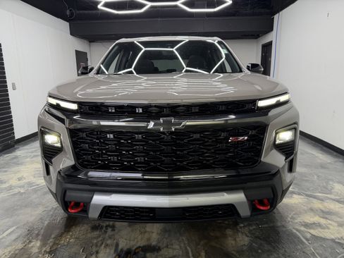 Used 2026 Chevrolet Traverse Z71 image 8