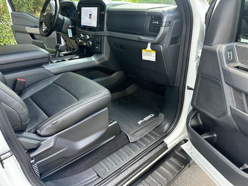 Used 2025 Ford F150 XLT w/ Equipment Group 301A Standard AWD/4WD image 23