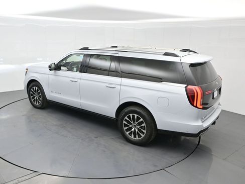 Used 2025 Ford Expedition Max Platinum image 59