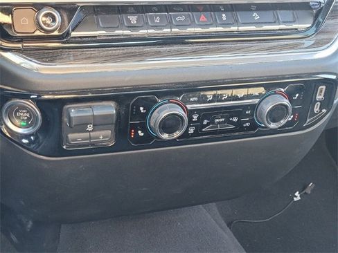 Used 2024 Chevrolet Silverado 2500 LT image 19