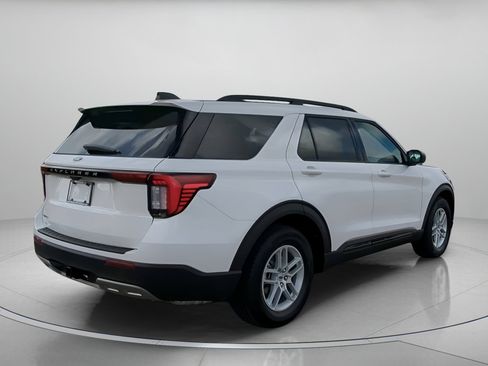 New 2026 Ford Explorer Active image 30