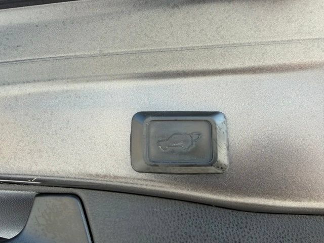Certified 2021 Toyota RAV4 XLE Premium AWD/4WD image 14