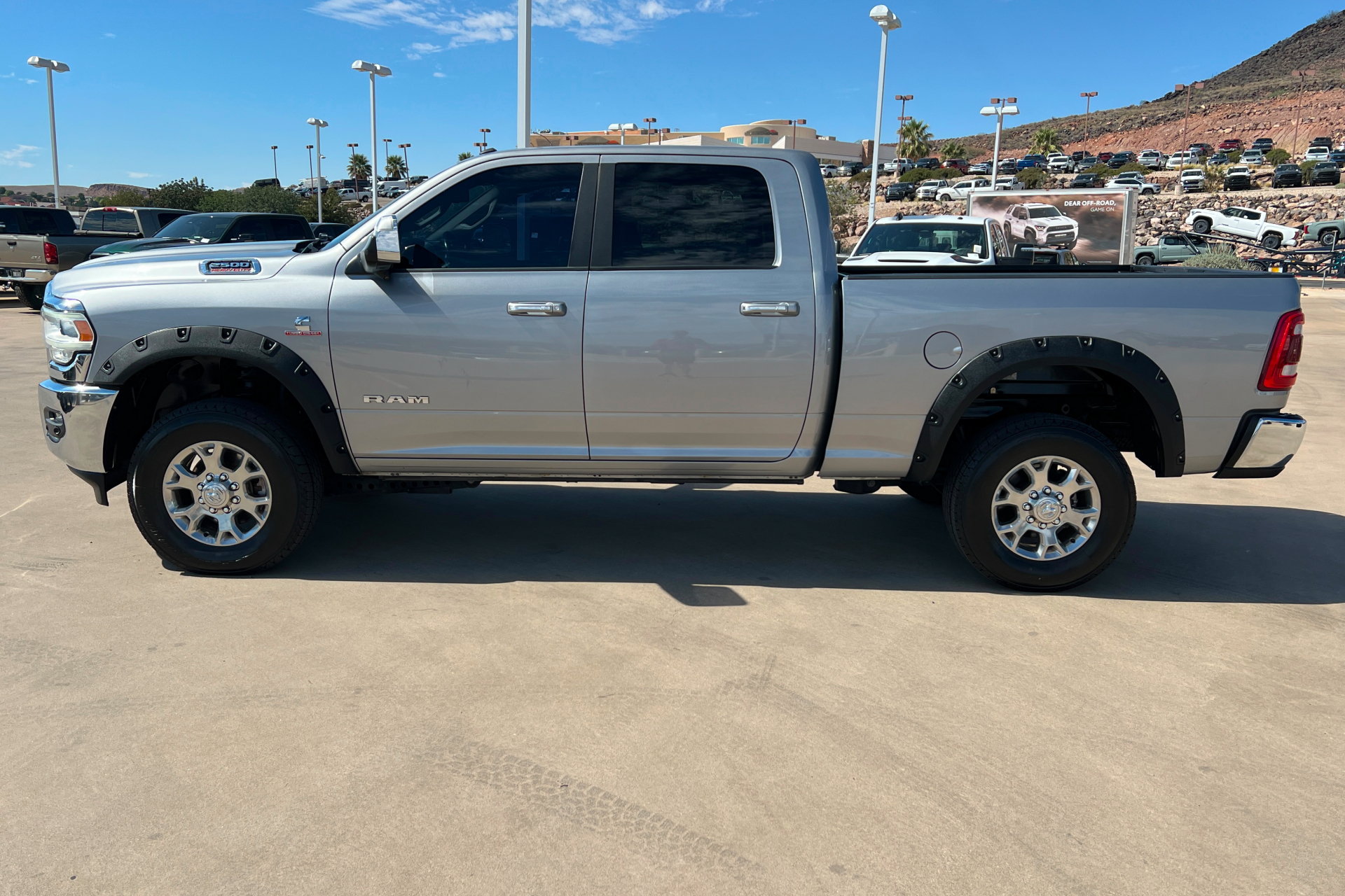 Used 2020 RAM 2500 Laramie AWD/4WD image 2