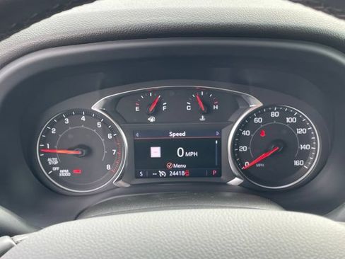 Used 2023 GMC Acadia SLT FWD image 22