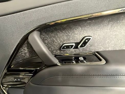 New 2025 Land Rover Range Rover Sport SV Edition Two image 33
