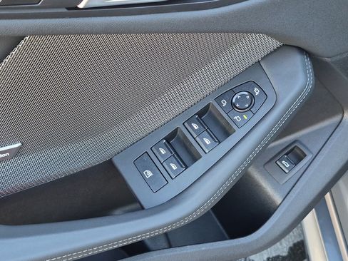 Used 2026 BMW 228i xDrive w/ M Sport Package AWD/4WD image 15
