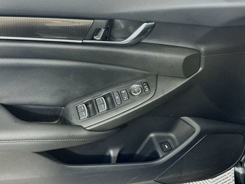 Used 2022 Honda Accord Sport image 17