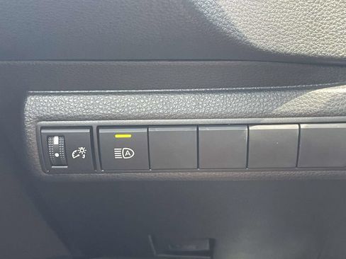 Used 2026 Toyota Corolla LE FWD image 18
