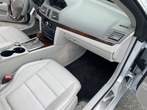 Used 2011 Mercedes-Benz E 350 E350 Cabriolet image 21