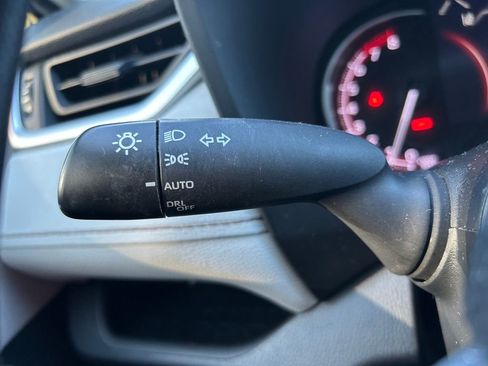 Used 2023 Toyota RAV4 XLE FWD image 21