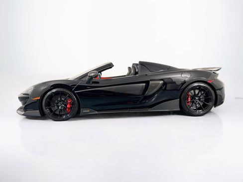 Used 2020 McLaren 600LT Spider RWD image 8