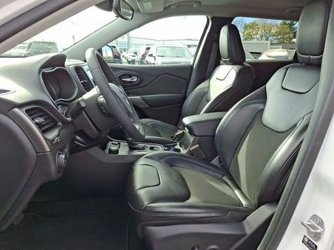 Certified 2022 Jeep Compass Limited w/ Elite Group image 16