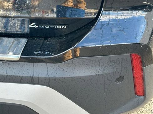 New 2026 Volkswagen Tiguan SE image 15