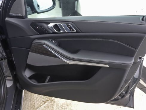 New 2026 BMW X5 xDrive50e image 28