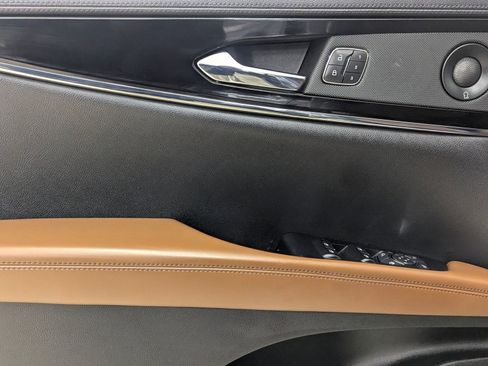 Used 2022 Lincoln Nautilus Reserve w/ Luxury Package image 13