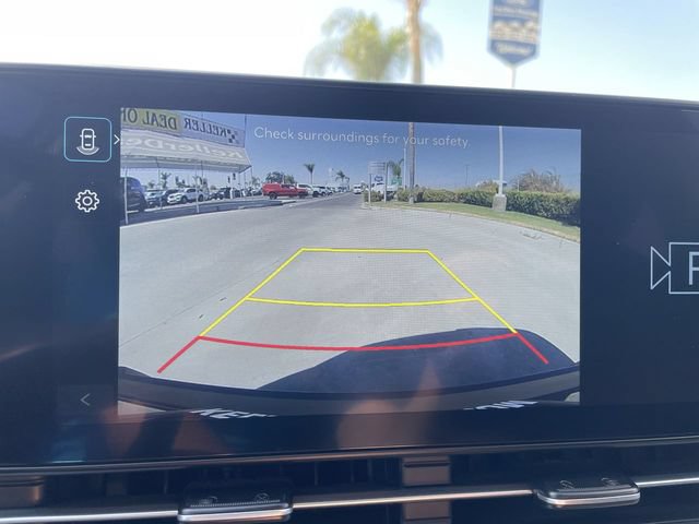 Used 2025 Hyundai Kona SEL FWD image 14