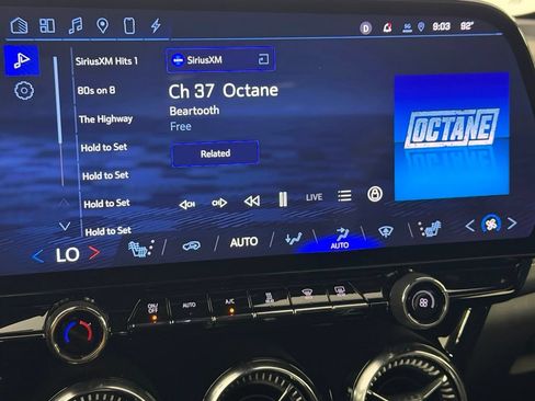 Used 2024 Chevrolet Blazer EV LT AWD/4WD image 18