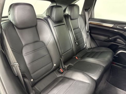 Certified 2015 Porsche Cayenne Turbo AWD/4WD image 23