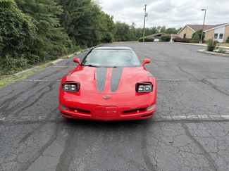 Used 2001 Chevrolet Corvette Coupe w/ Preferred Equipment Group1 RWD video 2