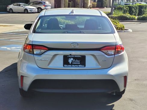 Used 2025 Toyota Corolla LE image 5