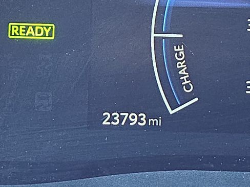 Used 2025 Toyota Camry Hybrid image 23