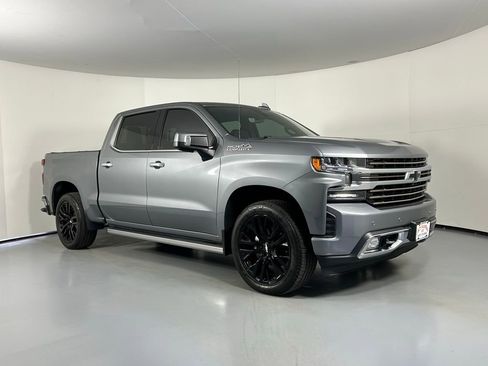 Used 2020 Chevrolet Silverado 1500 High Country image 1