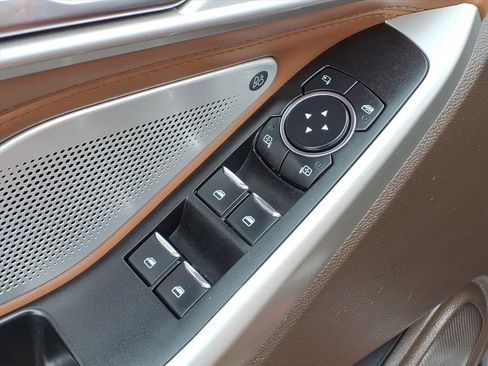 Used 2022 Ford Explorer King Ranch w/ Class IV Trailer Tow Package image 17