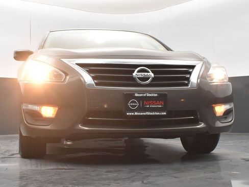 Used 2013 Nissan Altima 2.5 SV image 35