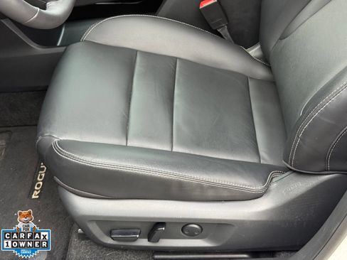 Used 2023 Nissan Rogue SL w/ SL Premium Package AWD/4WD image 2