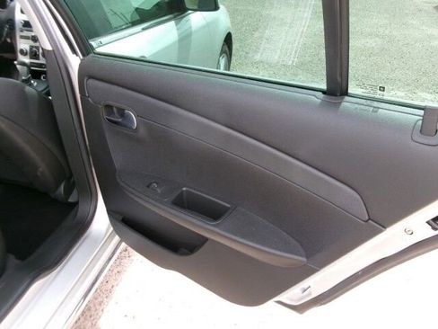 Used 2010 Chevrolet Malibu LT w/ Power Convenience Package FWD image 18