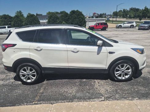 Used 2018 Ford Escape SEL w/ Canadian Touring Package AWD/4WD image 2