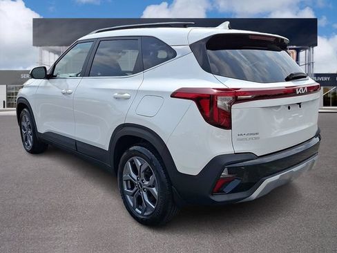 Used 2024 Kia Seltos S AWD/4WD image 4