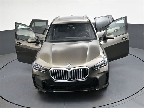 New 2026 BMW X5 xDrive50e w/ M Sport Package image 34