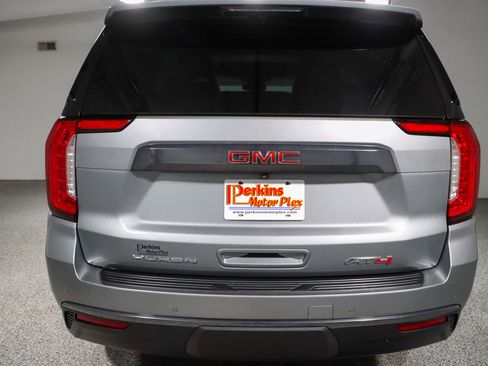 Used 2023 GMC Yukon AT4 AWD/4WD image 8