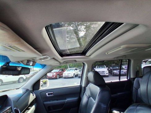 Used 2012 Honda Pilot Touring image 11