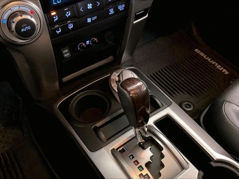 Used 2019 Toyota 4Runner Limited AWD/4WD image 36