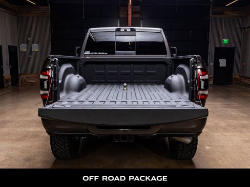 Used 2024 RAM 2500 Laramie w/ Night Edition AWD/4WD image 9