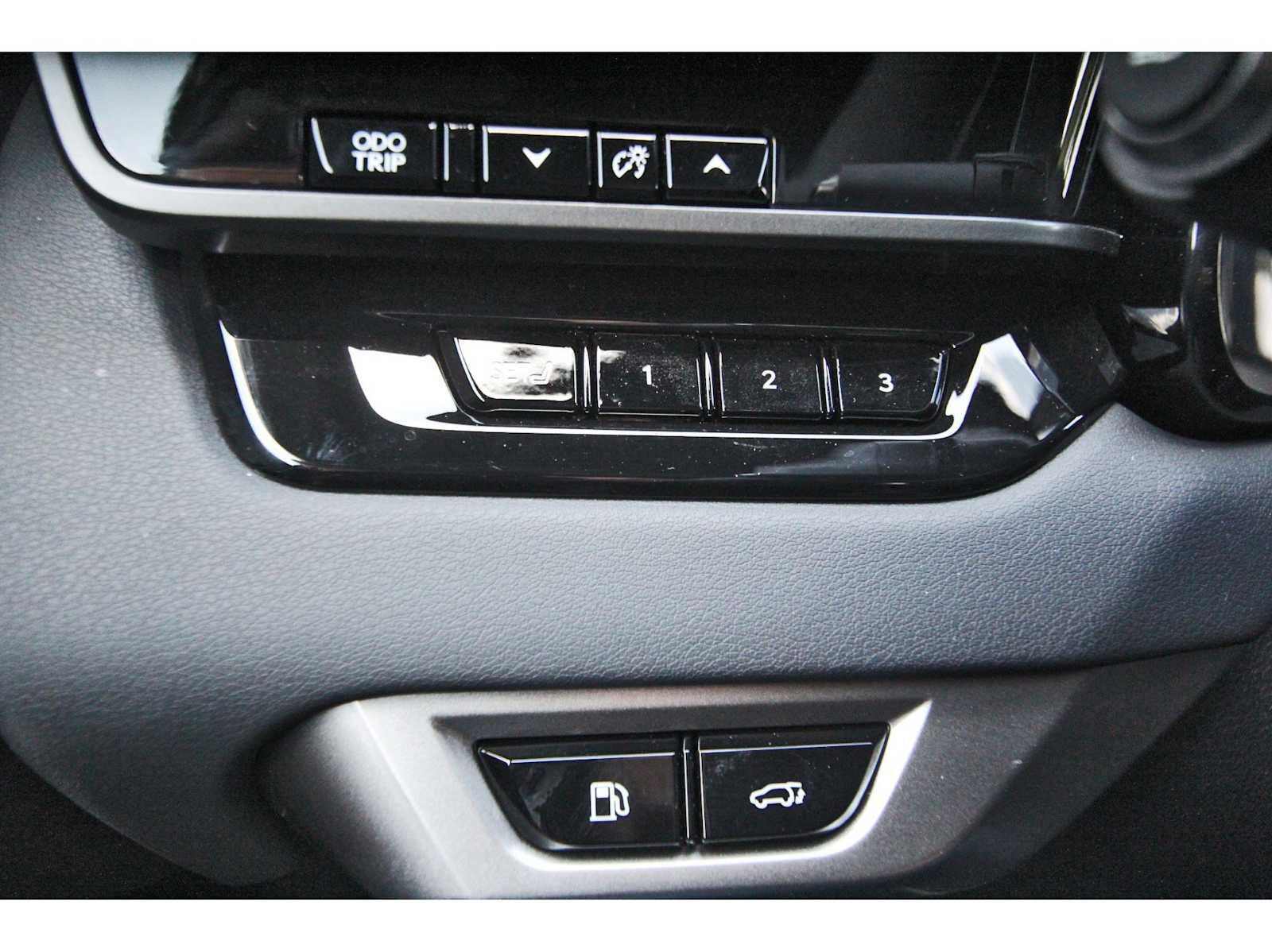 Used 2025 Lexus RX 350 Premium w/ Convenience Package FWD image 19